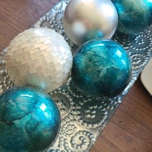 Decorative spheres